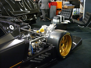 Illustration for article titled Pagani Zonda R: Naked And Exposed